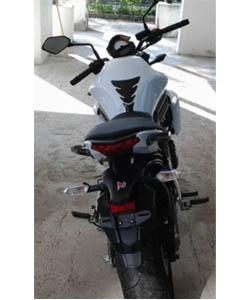 ขอขาย er6n 2012 สีขาว สวย เดิมๆๆคับ