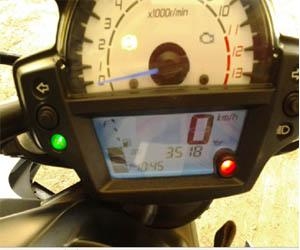 ขอขาย er6n 2012 สีขาว สวย เดิมๆๆคับ