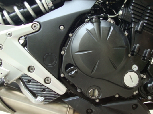 ขอขาย er6n 2012 สีขาว สวย เดิมๆๆคับ