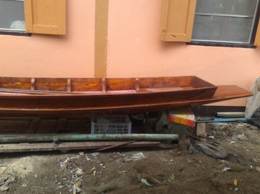 ขายเรือไม้สัก ไม้แก่ หนาๆ ต่อมาใหม่ๆยังไม่เคยโดนน้ำ