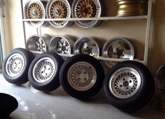 ขายล้อ Enkei แท้ Japan ลายรังผึ้ง ขอบ 13x6 ET20 4/114.3 พร้อมยาง สภาพสวยมากครับ