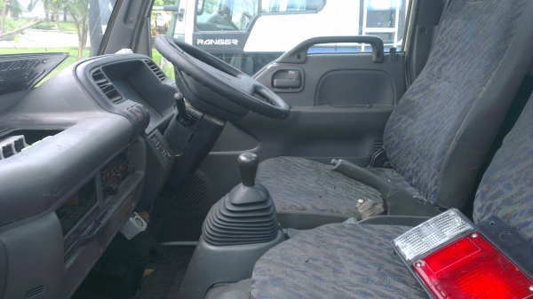 บรรทุก 6ล้อเล็กช่วงยาว เครื่องดีเซล GAS จากนอก พร้อมทะเบียน บรรทุก 6ล้อเล็กช่วงยาว เครื่องดีเซล GAS จากนอก พร้อมทะเบียน