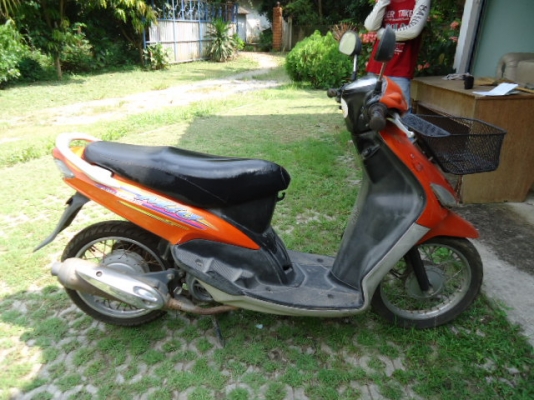 ขาย YAMAHA MIO 115 สีส้ม ปี 47 พร้อมเล่มทะเบียน ราคา 6,000.-บาท .สภาพดังรูปใช้งานได้ดีมากครับ สนใจติดต่อ เชียงใหม่ 084-4858767 ;D