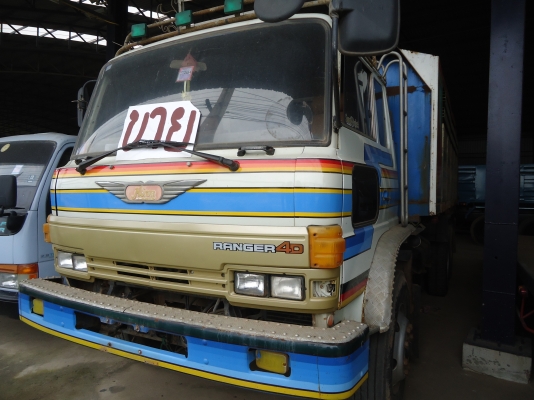 รถ 10ล้อ Hino