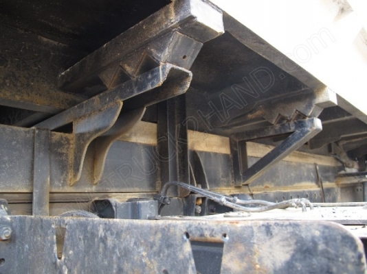 รถบรรทุก 10 ล้อดั๊มพ์ ยี่ห้อ ISUZU 185 แรงม้า รถบรรทุก 10 ล้อดั๊มพ์ ยี่ห้อ ISUZU 185 แรงม้า