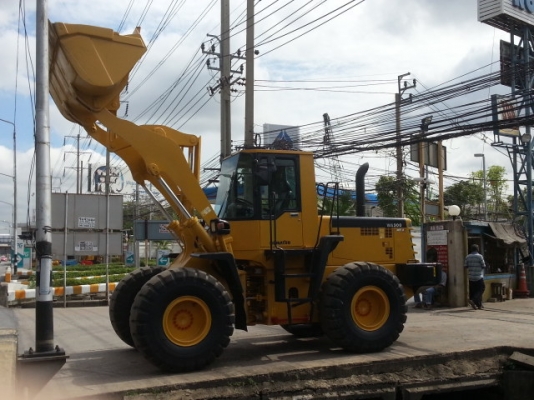 รถตักล้อยาง WA300-3 รถนำเข้าจากญี่ปุ่น พร้อมใช้งาน  โทร.081-373-0559