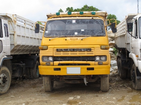 รถบรรทุก 10 ล้อ  ยี่ห้อ NISSAN รุ่น CW41M  265  แรงม้า
