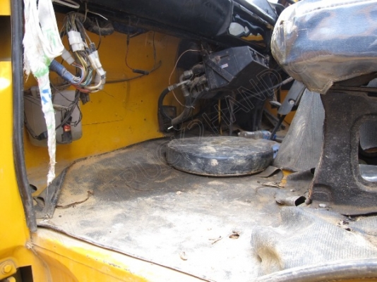 รถบรรทุก 10 ล้อ  ยี่ห้อ NISSAN รุ่น CW41M  265  แรงม้า