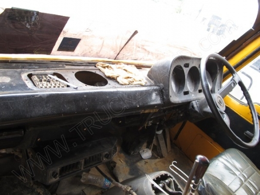 รถบรรทุก 10 ล้อ  ยี่ห้อ NISSAN รุ่น CW41M  265  แรงม้า