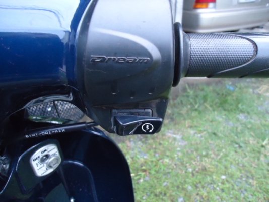 ขายรถ HONDA  DREAM 110i หัวฉีด สีเขียว ใหม่ๆ สภาพสวยมากๆ เครื่องแน่นๆ เงียบกริบ 18,600.-