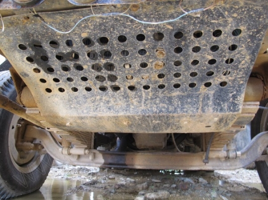 รถบรรทุก 10 ล้อดั๊มพ์ ยี่ห้อ NISSAN 225 แรงม้า รถบรรทุก 10 ล้อดั๊มพ์ ยี่ห้อ NISSAN 225 แรงม้า