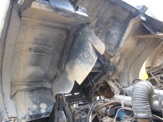 รถบรรทุก 10 ล้อดั๊มพ์ ยี่ห้อ NISSAN 225 แรงม้า รถบรรทุก 10 ล้อดั๊มพ์ ยี่ห้อ NISSAN 225 แรงม้า