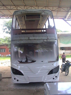 ขายด่วนรถบัสแอร์ 8 ล้อ BENZ