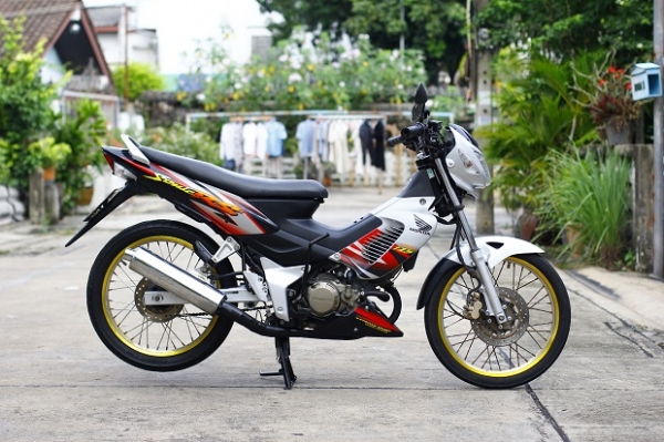 ขาย โซนิค ล้อทอง เดิมๆ สวยๆ  รถมือเดียว