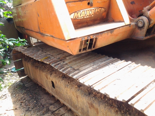 รถโคมัสสุ100รุน3สภาพดีเครื่องฟิต รถโคมัสสุ100รุน3สภาพดีเครื่องฟิต