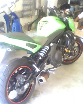 er6 ปี 2009  ทะเบียนแท้พร้อมโอนของแต่งพร้อม  ด่วยเลย