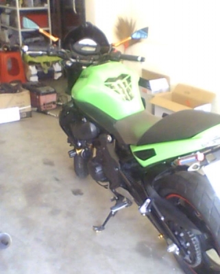 er6 ปี 2009  ทะเบียนแท้พร้อมโอนของแต่งพร้อม  ด่วยเลย