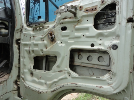 10 ล้อหัว-ชัดซี HINO FM3M 240 แรงเกียร์ฟูลเลอร์ 2 เพลา