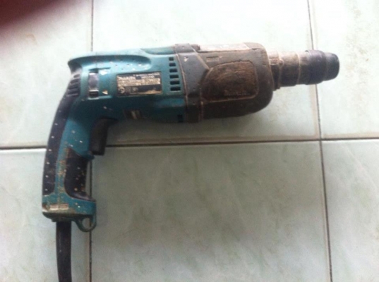 สว่านโรตารี่2ระบบ MAKITA รุ่น HR2230 สภาพใหม่ ราคาถูกๆ