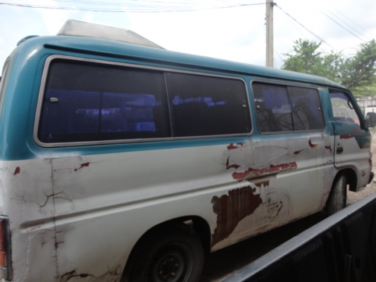 ฝายขายอีซุบัดดี้ถูกๆสักคัน ฝายขายอีซุบัดดี้ถูกๆสักคัน