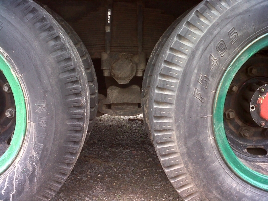 ขาย 10 ล้อห้วยาวเพลาเดียว ช่วงล่างลูกหมากร้อย เครื่อง HO7C ขาย 10 ล้อห้วยาวเพลาเดียว ช่วงล่างลูกหมากร้อย เครื่อง HO7C