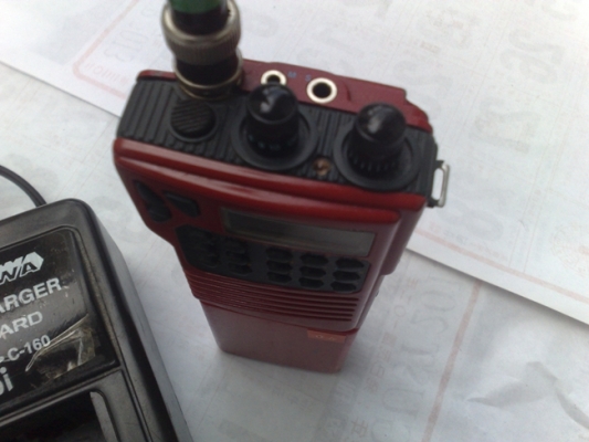 ขายADI commader 245 ใช้งานได้ปกติรับและส่ง กำลังส่งออก 5 วัตต์ สิ่งที่จะได้ 1.ตัวเครื่อง 2.แบต 10 ก้อน 3.เสายาง 4.แท่นชาร์ท ขายในราคา 1900 บาทสนใจพร้อมโอน ธนาคารไทยพาณิชย์ 0524083475 นิธิโรจน์ วงษ์ขันธ์เดช ขายADI commader 245 ใช้งานได้ปกติรับและส่ง กำลังส่งออก 5 วัตต์ สิ่งที่จะได้ 1.ตัวเครื่อง 2.แบต 10 ก้อน 3.เสายาง 4.แท่นชาร์ท ขายในราคา 1900 บาทสนใจพร้อมโอน ธนาคารไทยพาณิชย์ 0524083475 นิธิโรจน์ วงษ์ขันธ์เดช