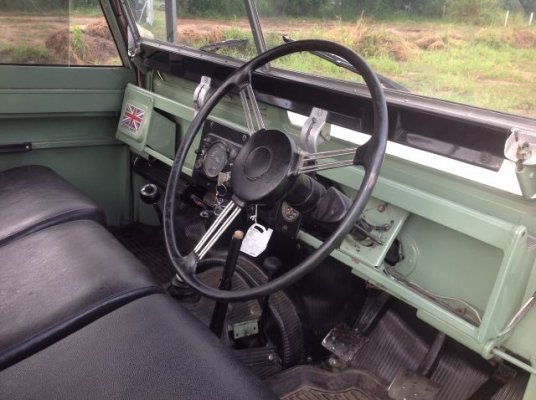 แลนด์โรเวอร์ ซีรี่2 ช่วงสั้น เครื่องดีเซล อีซูซุ240 เกียร์เดิมทะเบียนพร้อมโอน แลนด์โรเวอร์ ซีรี่2 ช่วงสั้น เครื่องดีเซล อีซูซุ240 เกียร์เดิมทะเบียนพร้อมโอน