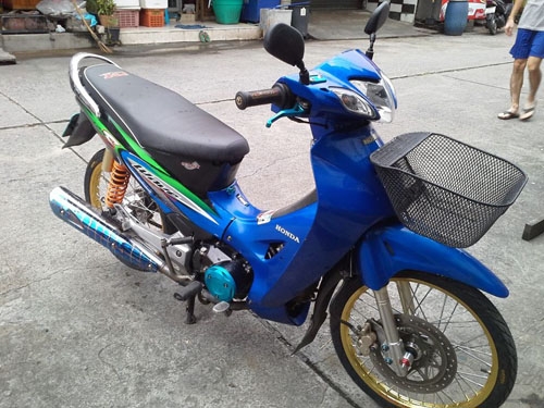 wave 125 s ปี 46 สตาร์ทมือ สีน้ำเงิน แต่งมาหล่อมากๆๆๆ เครื่องเดิมแน่น ชุดสีสวย เอกสารชุดโอนครบ