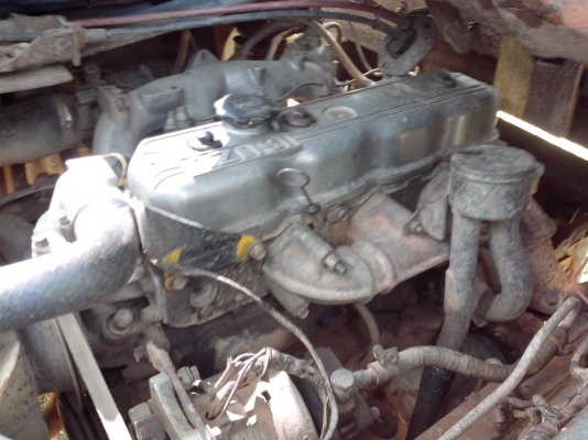 ขายรถบรรทุก 4 ล้อเครื่อง85เกียร์สั้น ขายรถบรรทุก 4 ล้อเครื่อง85เกียร์สั้น