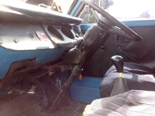 ขายรถบรรทุก 4 ล้อเครื่อง85เกียร์สั้น ขายรถบรรทุก 4 ล้อเครื่อง85เกียร์สั้น