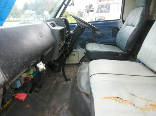 รถบรรทุก isuzu