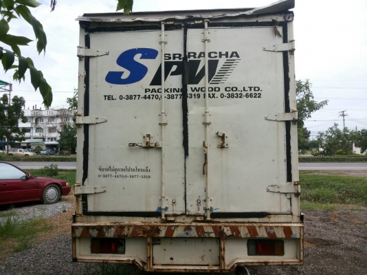 รถบรรทุก isuzu