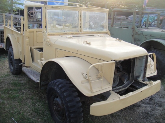 ขายรถ ดอส m37 3 คัน หรือแบ่งขายเปนคันได้