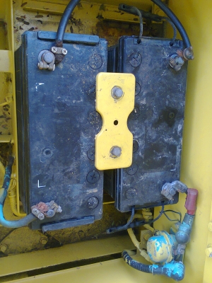 ขายด่วน SK220มาคร์ที LL นำเข้าเก่าญี่ปุ่นแท้ไม่เคยใช้งานในไทยเลย  พร้อมใช้ไฟฟ้าครบ เดิมๆๆจากนอก ชั่วโมงทำงานน้อย 47xx