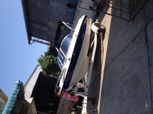 ขายด่วน เรือBAYLINERปี2007 เครื่อง4.3 ยาว18.5ฟุต ซื้อมา8เดือน ลงเล่น4ครั้ง เปลี่ยนใบจักรสแตนเลสแล้ว เรืออยู่สมุทรสงคราม แม่กลอง โทรคุณเชษฐ์ 0819076655