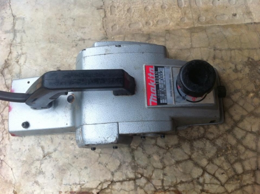กบไสไม้Makita 1804N ของแท้100\% สภาพดีมาก ราคาถูก