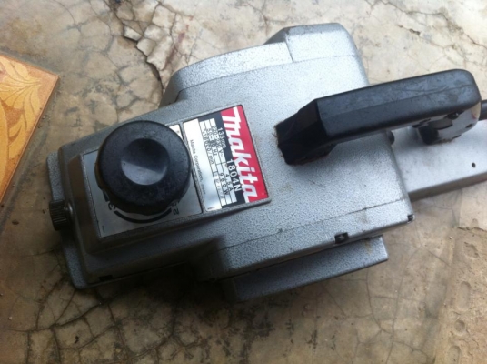 กบไสไม้Makita 1804N ของแท้100\% สภาพดีมาก ราคาถูก