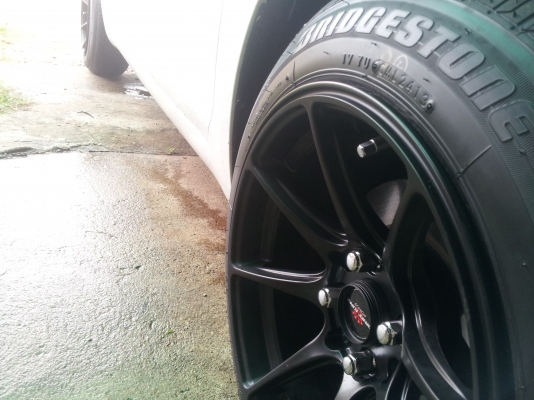 ขายแม็กซ์ 15"8นิ้ว 4รู 100 พร้อมยาง ด่วน!เพิ่งใส่เมื่อเช้า