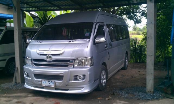 ขายดาวน์รถตู้ครับพร้อมใช้ ขายดาวน์รถตู้ครับพร้อมใช้