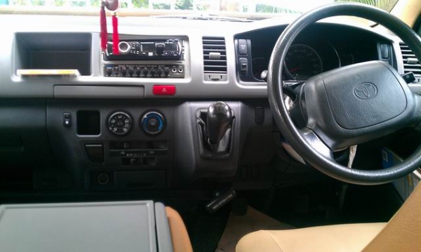 ขายดาวน์รถตู้ครับพร้อมใช้ ขายดาวน์รถตู้ครับพร้อมใช้