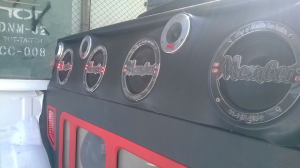 ขายคับขายเครื่องเสียงมาสด้าBT50proแคบ มีพาเวอร 3ตัว มีปรีให้ ชุดสายไฟครบ 25000บาทคับ โทร 0845270148 บอล