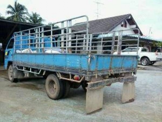 รถบรรทุก 6 ล้อ ยี่ห้อ ISUZU รถบรรทุก 6 ล้อ ยี่ห้อ ISUZU