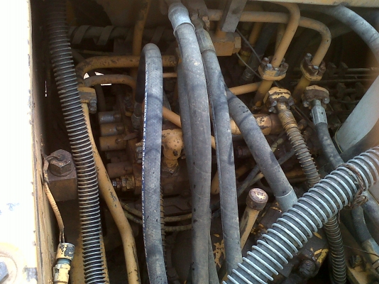 ขายรถแบคโฮPC120-3 สภาพพร้อมใช้  แอร์เย็น รถทำงานทุกวัน