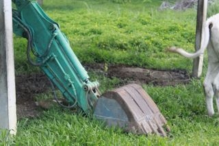 ขายรถขุด ขนาด 30 เอนกประสงค์ มี่ที่คีบ พร้อมใช้