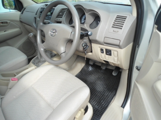 ขาย Toyota vigo 2.5G Cab ตัวTop ไมล์6 หมื่นแท้ ปี06