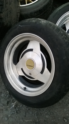 ขายล้อขอบ15 รู พร้อมยางชุดละ9500