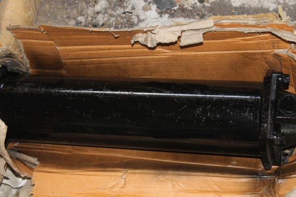 ขาย กระบอกไฮดรอลิคเก่าเก็บ