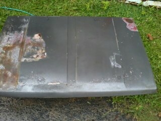 ขายด่วน ฝากระโปรง NISSAN BIG M (หน้าตะแกรง) 600 บาท