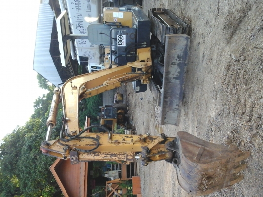 ต้องการขายรถขุดเล็ก SUMITOMO S90FX2