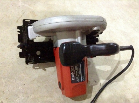 ขายเลื่อยวงเดือน 7" ยี่ห้อ Maktec รุ่น MT582 ขายเลื่อยวงเดือน 7" ยี่ห้อ Maktec รุ่น MT582